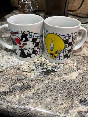 Looney Tunes Tweety & Sylvester 1997 White Ceramic Coffee Mugs - Set of 2